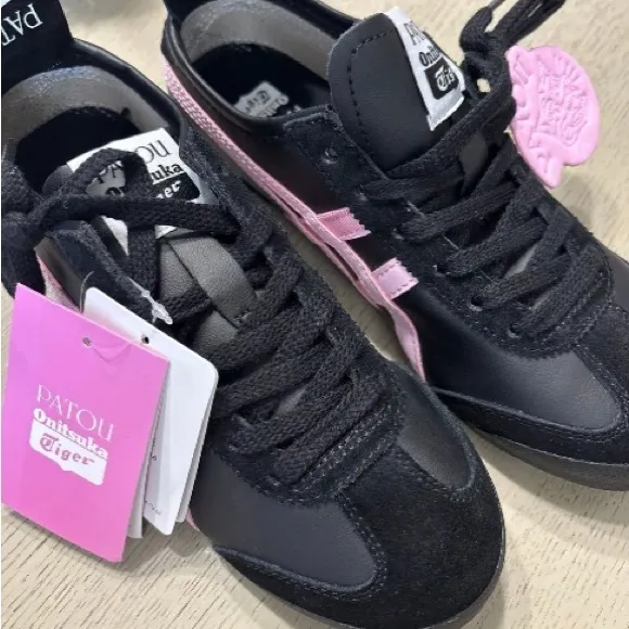 Onitsuka Tiger Patou Women's Black and Pink Sneakers