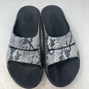 Oofos Black Gray Snake Print Ooahh Sport Slide Sandals Size 9