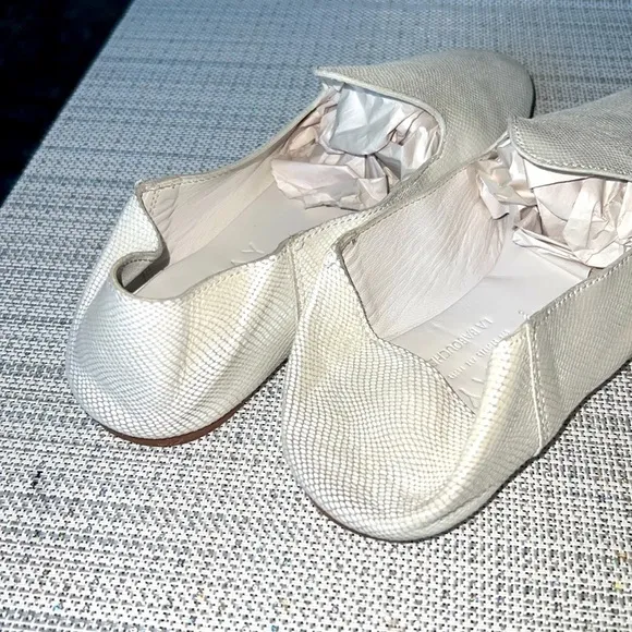 OSAY LOAFERS, size40 , pearl color see photos