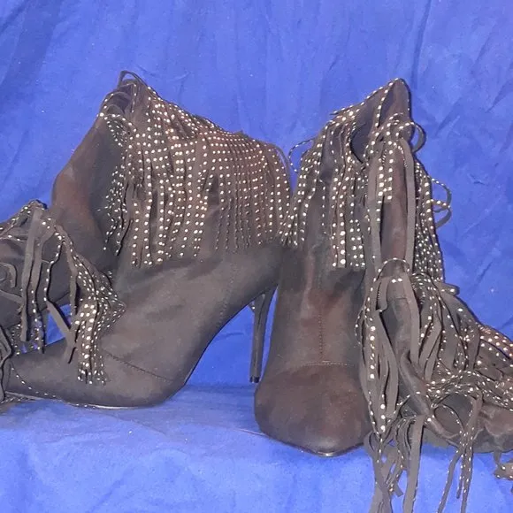 Over The Knee In Fringe Lace Heel Boot