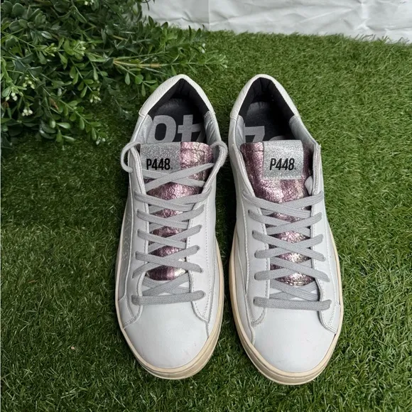 P448 John Low Top Hologram White sneakers low top size 39 US 9 Genty used