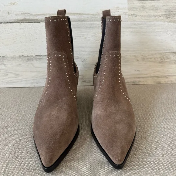Paige Chelsea Willa Tan Suede Studded Boots Size 9 Western Boho Cowgirl Pointed