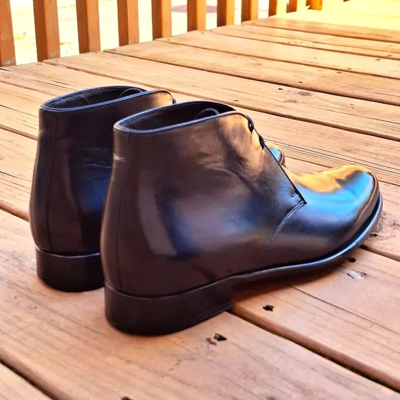 PAUL EVANS Chukka Boots (Size 8 - Fits like a true Size 9)