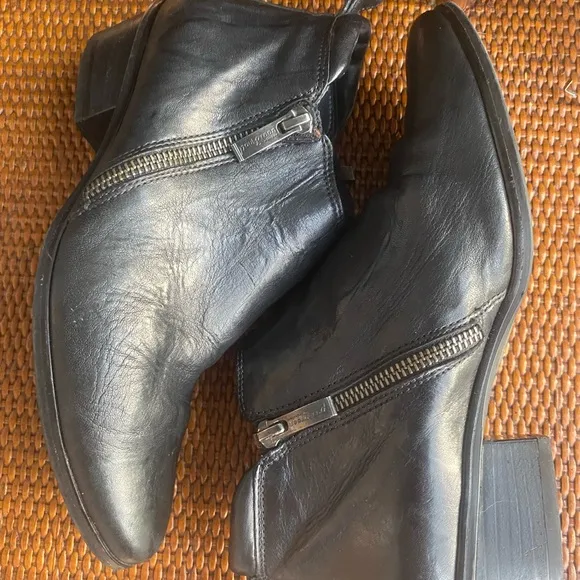 Paul Green Black Leather Ankle Boots SZ 7