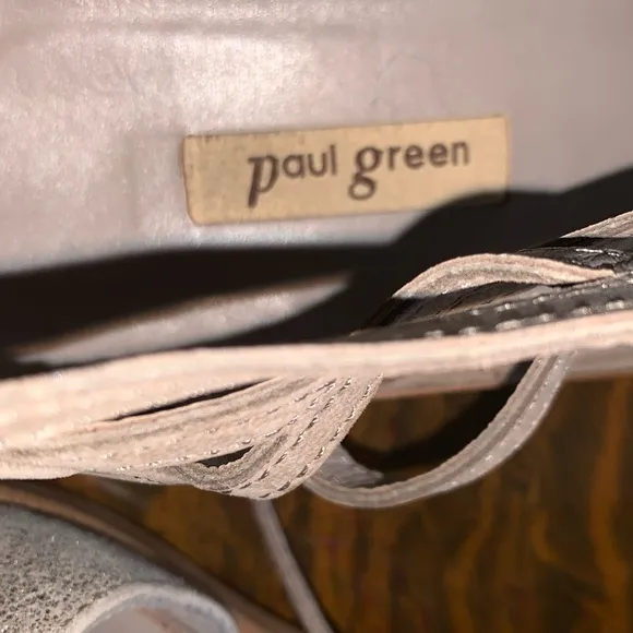 PAUL GREEN flat sandals, iridescent tan suede (front), ankle tie. UK 8 US 10 EUC
