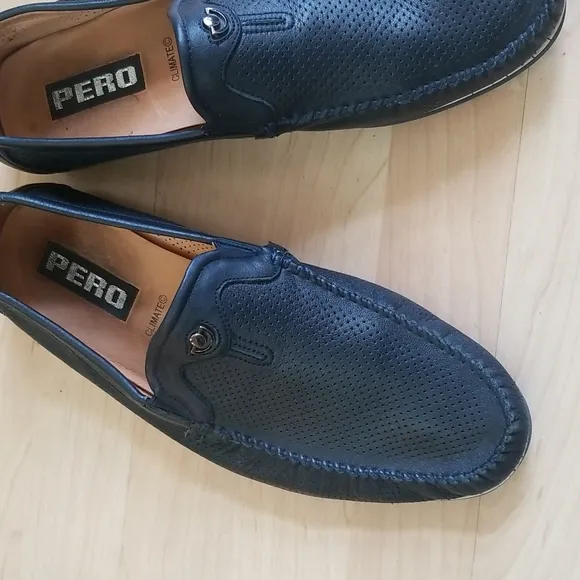 Pero Leather Loafers Navy Perforated