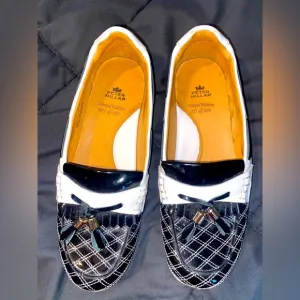 Peter Millar Limited Edition Loafers. Size 6.5