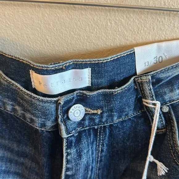 Petra Distressed Jeans High Rise Medium Wash Womens Size 13