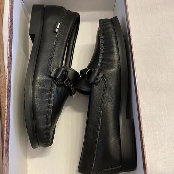 PLINER JRS BLACK LEATHER LOAFERS.  NEW