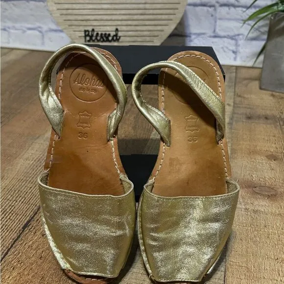 PONS ALOHAS STEP BY STEP WOMENS SANDALS GOLD Size 36
