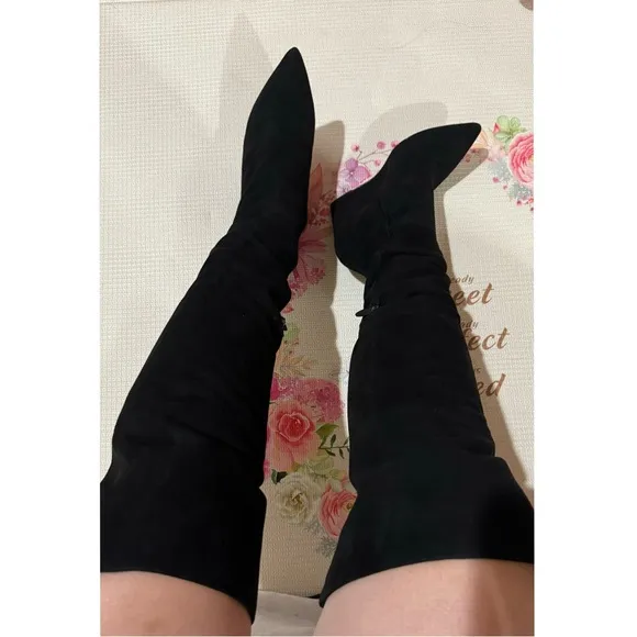 Pour La Victoire Serra Knee-High Wedge Boots, Black Suede Size 6.5