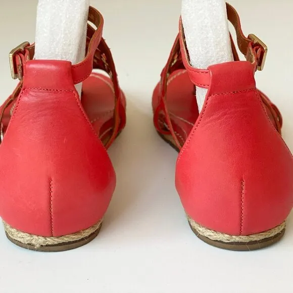 Pour La Victorie Kara Leather Thong Sandals Resort Coral Red Gold Flat Heel