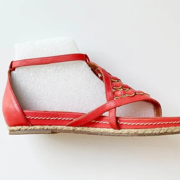 Pour La Victorie Kara Leather Thong Sandals Resort Coral Red Gold Flat Heel