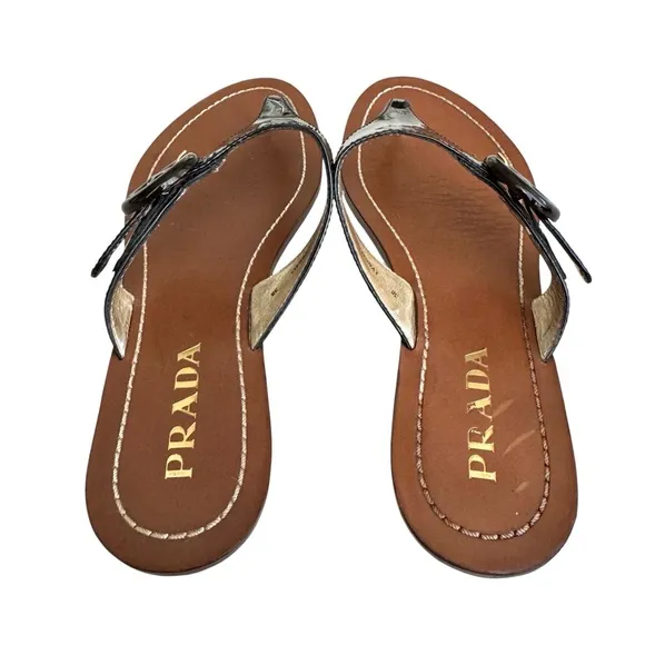 PRADA Black Patent Flat Sandals Leather Thong Slides Women’s 38