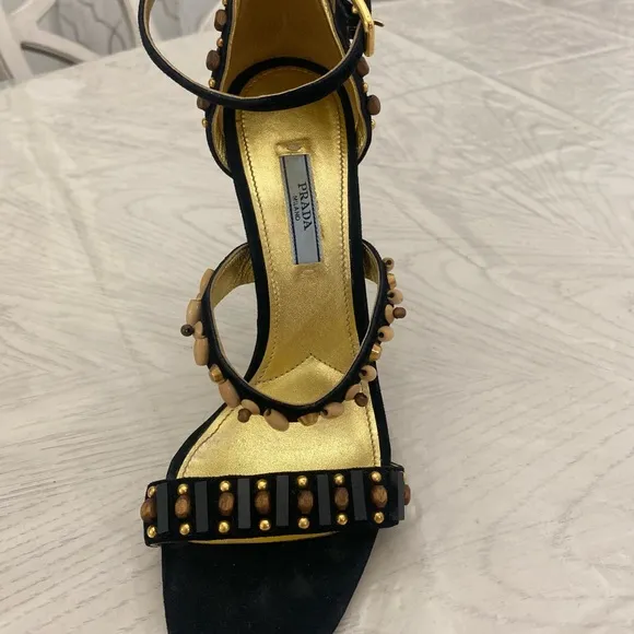 Prada Women’s designer shoe. Perfection at its finest!