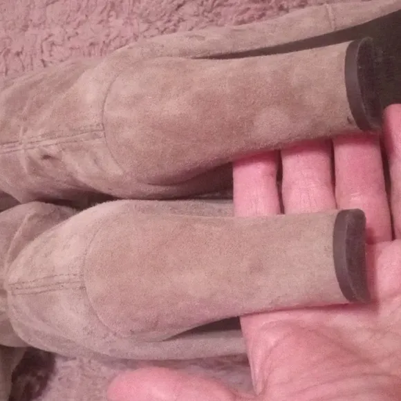 Price dropped please read description Authentic Stuart weitzman over knee boots