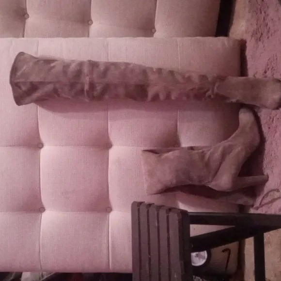 Price dropped please read description Authentic Stuart weitzman over knee boots