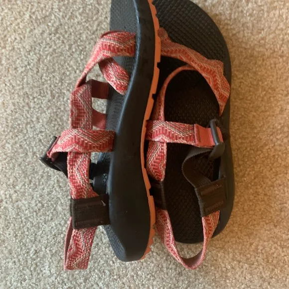 ‼️PRICE FIRM‼️ Chaco Z2 classic sport sandals