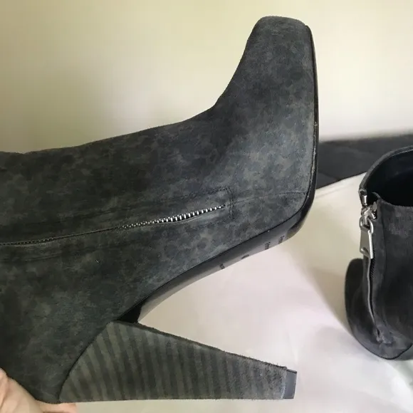Proenza Schouler boots !!!Firm