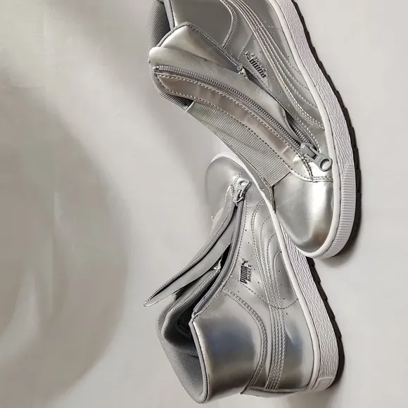 Puma Basket Metallic Silver Hightop Zipper Closure sneakers (w 7)