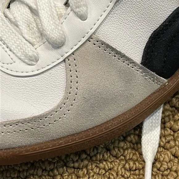 Puma Womens Palermo Sneakers size 10 White Vapor Gray Gum