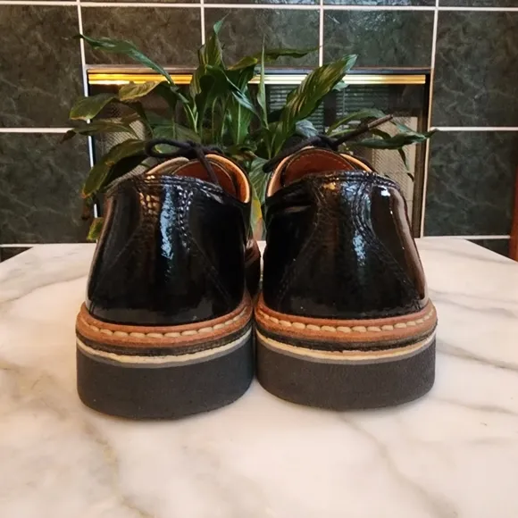 Purified Black Patent Leather Lace-Up Loafers, Sz 38