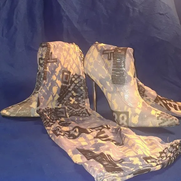 QR CUTIE THIGH HIGH BOOTS