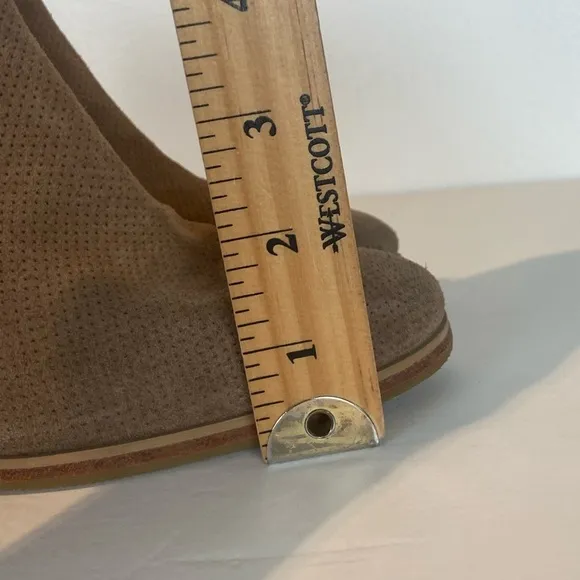 Rachel Comey Women's Heel Ankle Boots Suede Color Tan Pull On