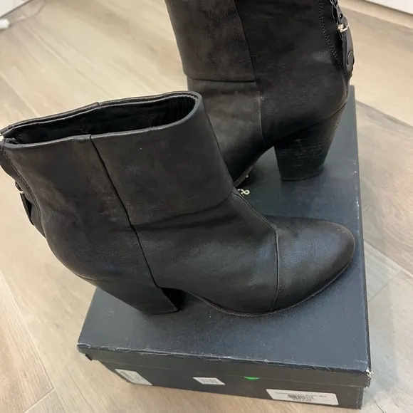 Rag &amp; Bone Black Ankle Boots Sleek Minimalist Design