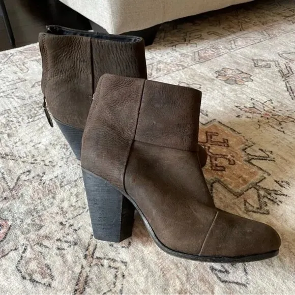 Rag &amp; Bone Classic Newbury Leather Booties in Dark Brown Women’s SIZE 9.5 EUC