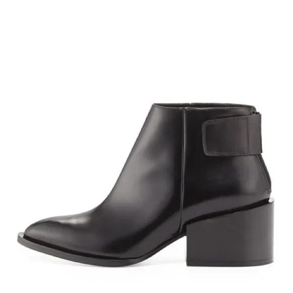 RARE VINCE Laird leather ankle boots size 8