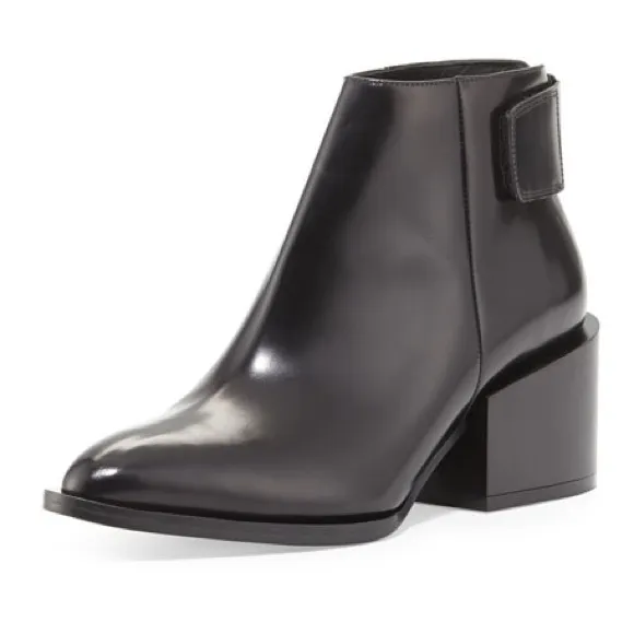 RARE VINCE Laird leather ankle boots size 8