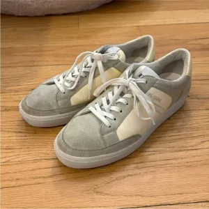 Re/Done 70s Low Top Sneakers in Gray and White – Size 39 (US 8.5)