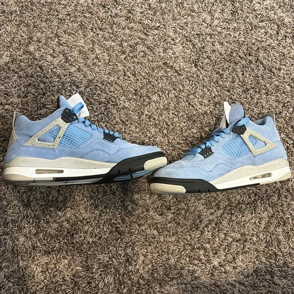Retro Air Jordan 4 “University Blue”