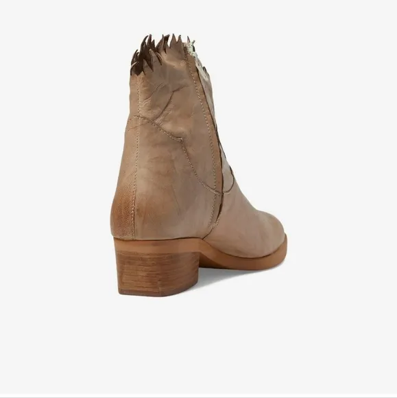 ROAN by Bed Stu Diabolical Pull on Ankle Boots Size 8.5