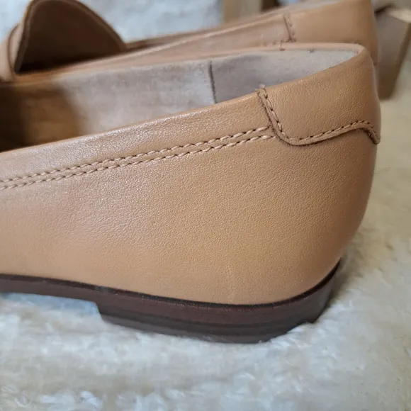 Rockport Trutech Susana Penny Loafer Flat Tan Leather Women's Size 9 NEW