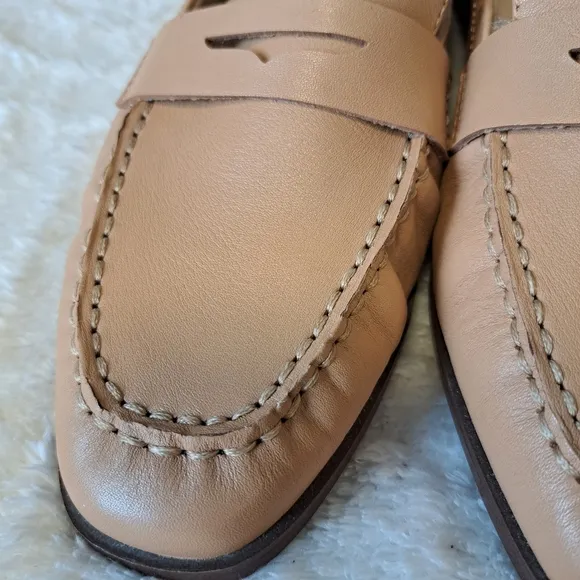 Rockport Trutech Susana Penny Loafer Flat Tan Leather Women's Size 9 NEW