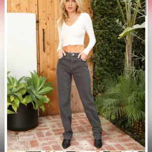 Rolla’s Classic Straight Jeans in Vintage Black