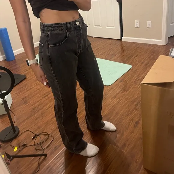 Rolla’s Classic Straight Jeans in Vintage Black