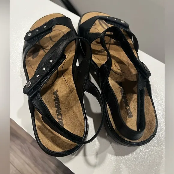 ROMIKA IBIZA - NEW - US 7.5/8 - (Euro 38)