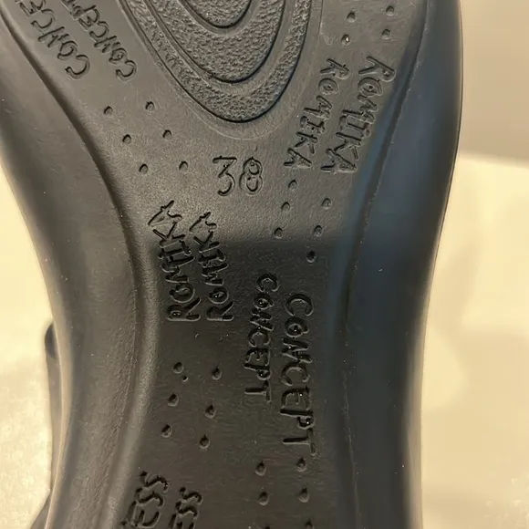 ROMIKA IBIZA - NEW - US 7.5/8 - (Euro 38)