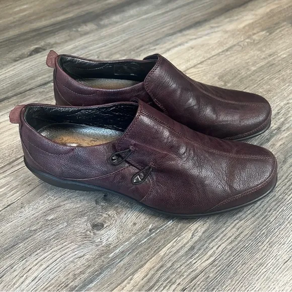 ROMIKA Women's Purple Slip On Loafers Size Euro 39 / US 8