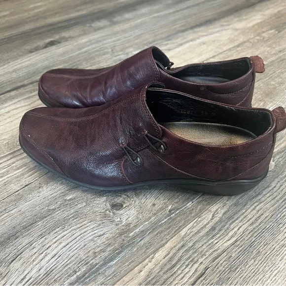 ROMIKA Women's Purple Slip On Loafers Size Euro 39 / US 8