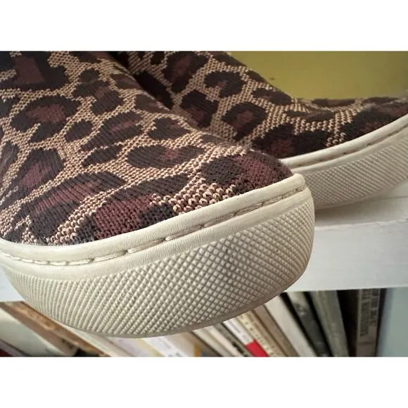 Rothy's Chelsea Wildcat Cheetah Slip On Sneaker Boots Animal Print sz 8.5