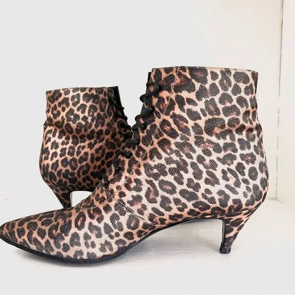 Saint Laurent Paris Cheetah Lace Up Booties Kitten Heel Gold Metallic EUC 10.5