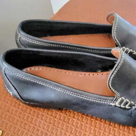 Salvatore Ferragamo Black Leather Women's Loafers 7.5