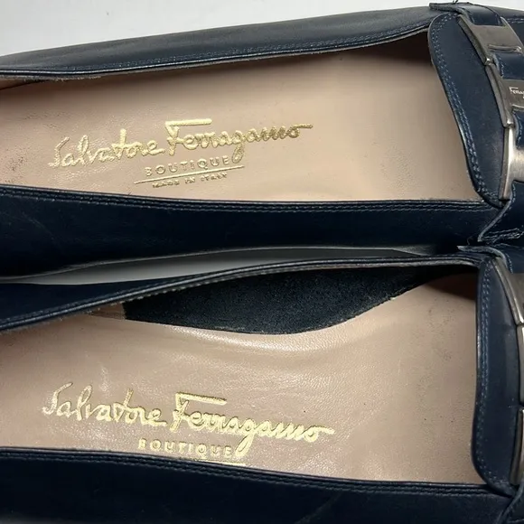Salvatore Ferragamo Boutique Navy Blue Loafers Women’s Size 8C Made in Italy