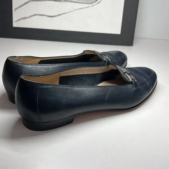 Salvatore Ferragamo Boutique Navy Blue Loafers Women’s Size 8C Made in Italy