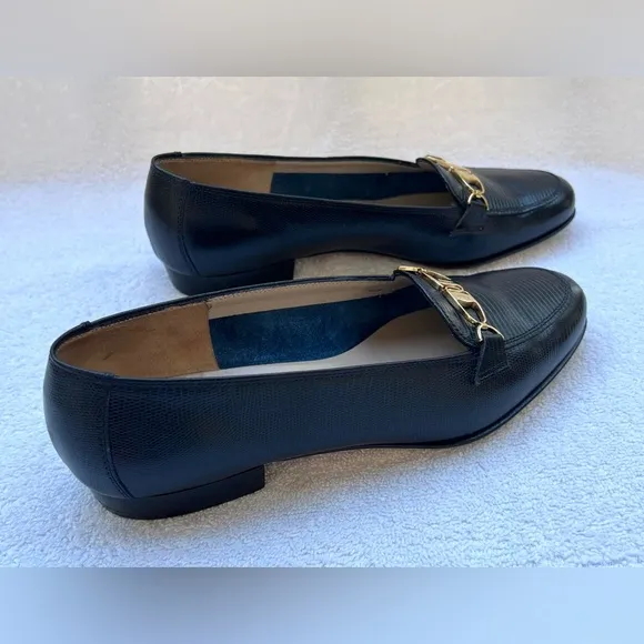 Salvatore Ferragamo Lizard Chain-Link Accents Women's Loafer - Black - 6