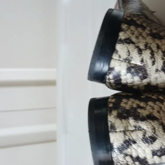 Sam Edelman &quot;Lior&quot; leather snakeskin bit slip on loafers - size 7